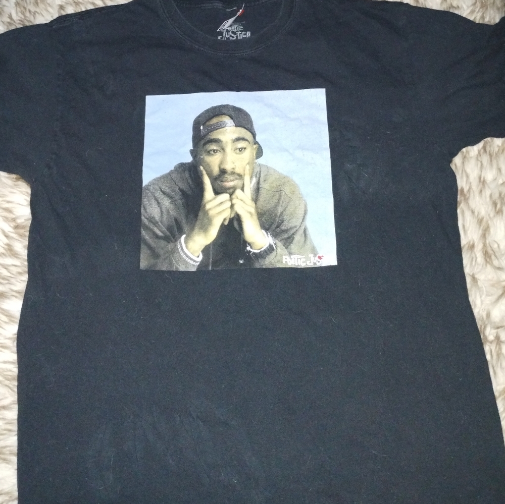 Thirty Single 303586 Poetic Justice Black Large 2pac Tshirt Black Light Print???